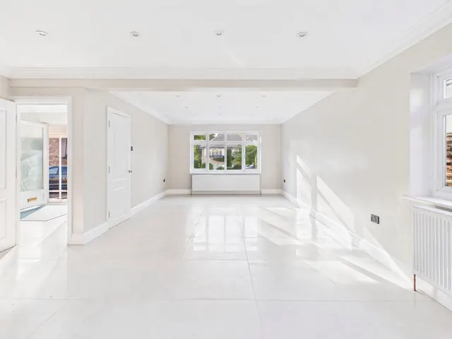 Gerrards Cross, Buckinghamshire, photo 3