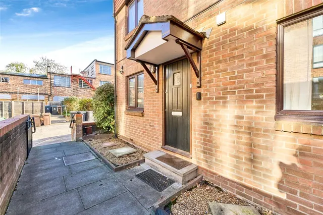 Church Road, Kingston upon Thames, KT1, photo 1