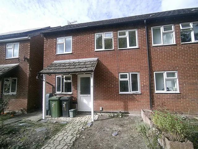 Didcot, OX11, photo 1