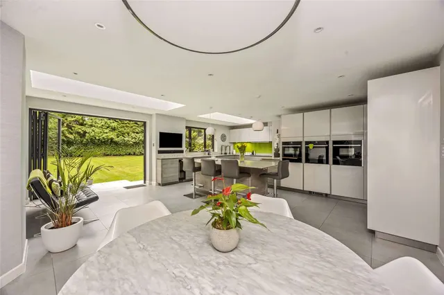 Photo 2 — Cobbetts Hill, Weybridge, Surrey, KT13 0UA