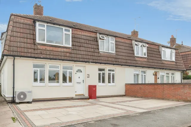 Queens Road, Leicester, LE8, photo 1