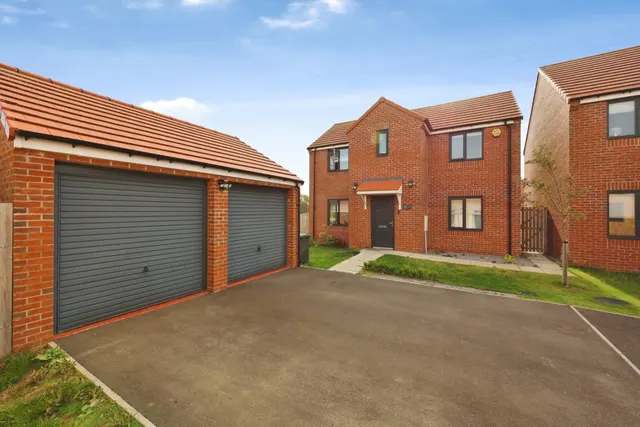 Porter Gardens, Bishop Auckland, DL14, photo 1