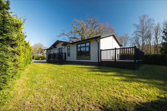 Photo 3 — Portsmouth Road, Thursley, Godalming, GU8