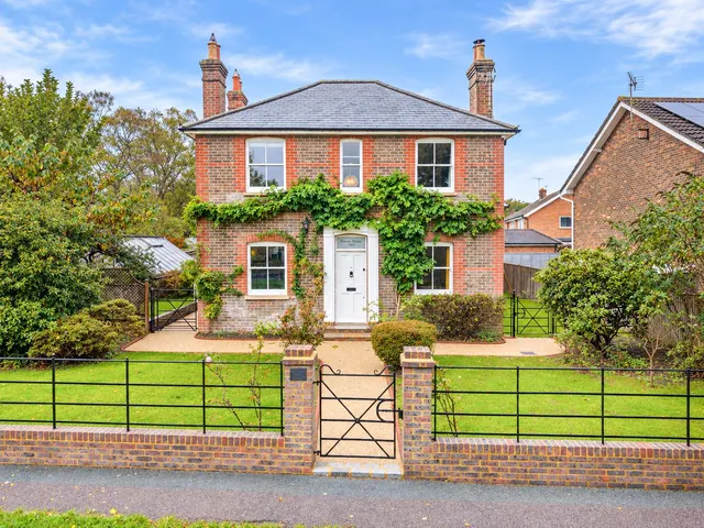 Old Lane, Crowborough, TN6, photo 1
