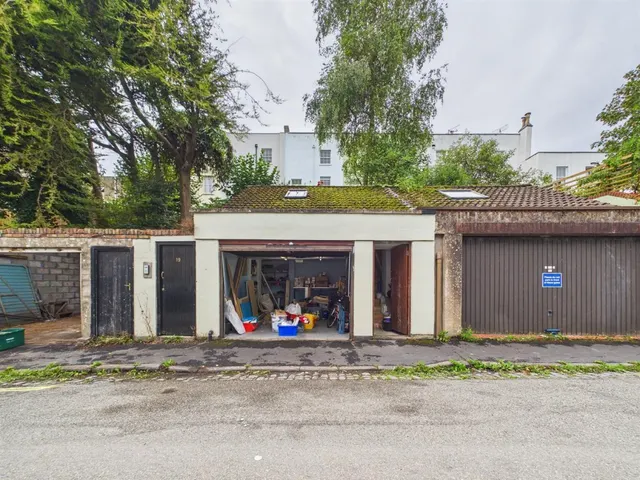 Photo 3 — Garage/Workshop rear of 19, Fremantle Square, Cotham, Bristol, BS6 5TN