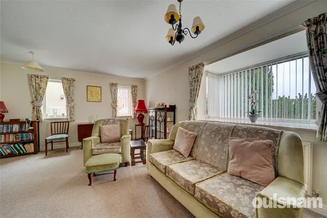 Photo 3 — Monnow Close, Droitwich, Worcestershire, WR9 8TF