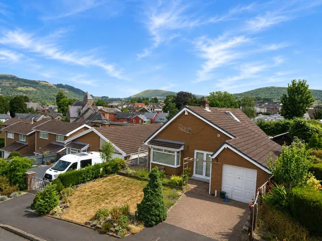 Cae Castell, Builth Wells, LD2, photo 1