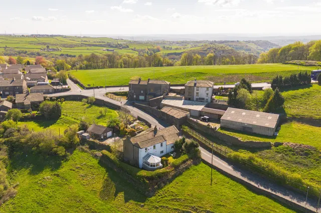 Windy Bank Lane, Queensbury, BD13, photo 1
