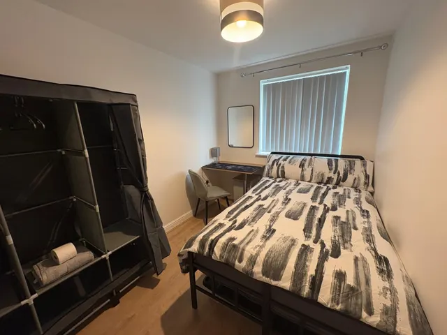 Chepstow Road, Oakley Vale, NN18, photo 3