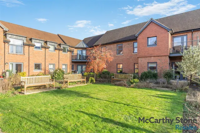 St. Giles Mews, Stony Stratford, MK11, photo 1