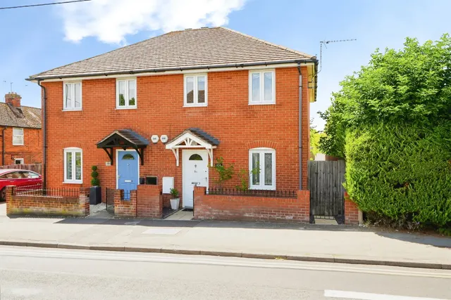 Mereland Road, Didcot, photo 1