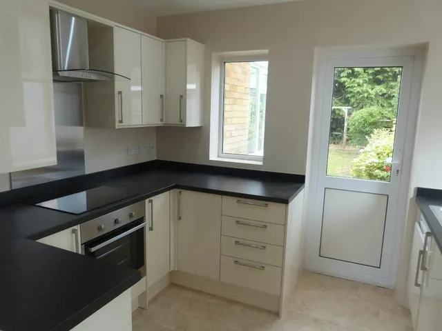Kingswood Avenue, South Croydon, photo 2