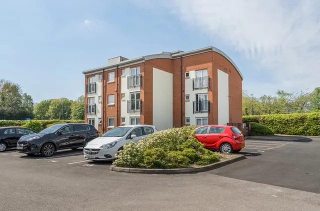 Chester Road, Stretford, M32, photo 1