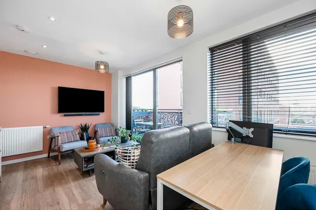 Photo 2 — 50 Hammersley Road, London, E16 1UF