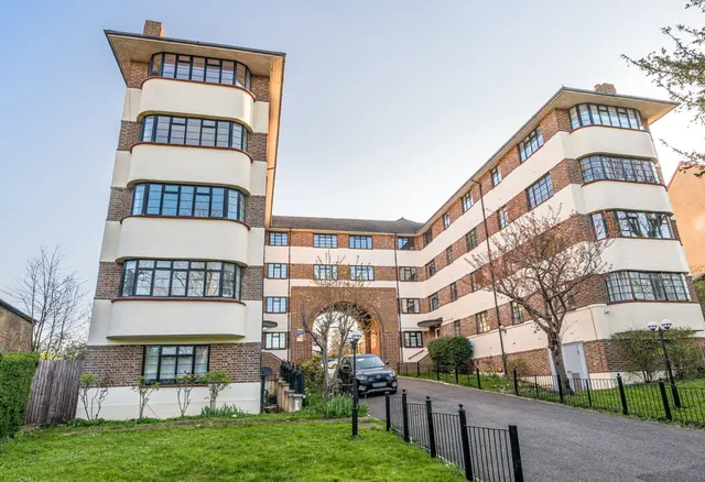 Leigham Court Road, Streatham, London, SW16, photo 1
