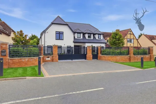 Church Road, Ramsden Bellhouse, CM11, photo 1