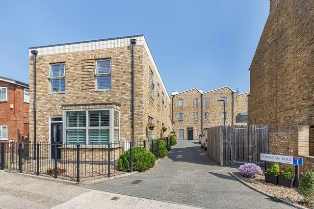 Morshead Yard, Hampton, TW12 2EU, photo 1