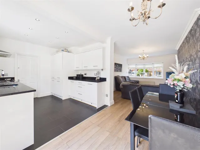 Photo 3 — Rufus Close, Ruislip, HA4 0QU