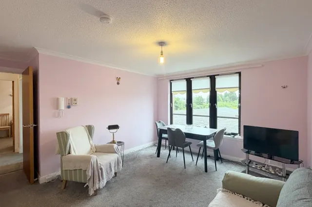 Photo 3 — Rosebery Court, Kirkcaldy, Kirkcaldy, KY1 1DG