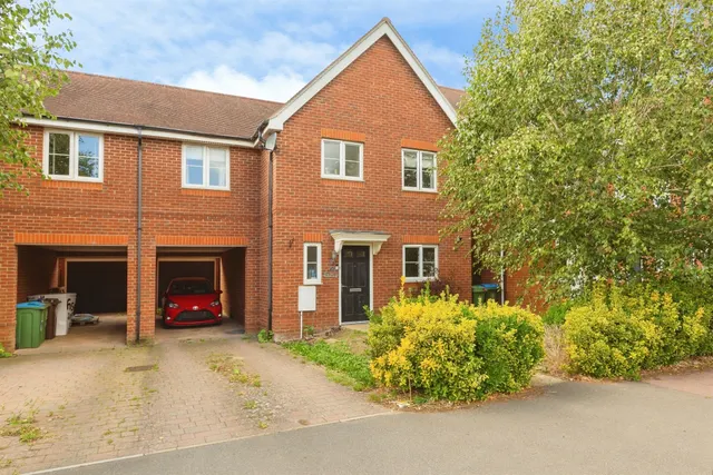 Collington Road, Aylesbury, photo 1
