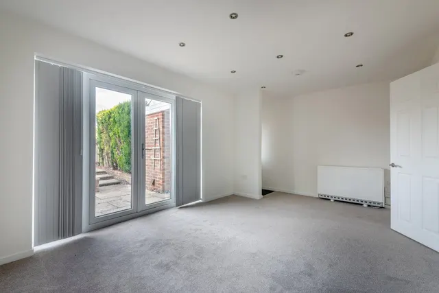 Photo 3 — Oakfields Close, Ecchinswell, Newbury, Berkshire, RG20 4UT