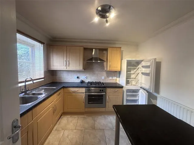 Tavistock Street, Bletchley, MK2, photo 2