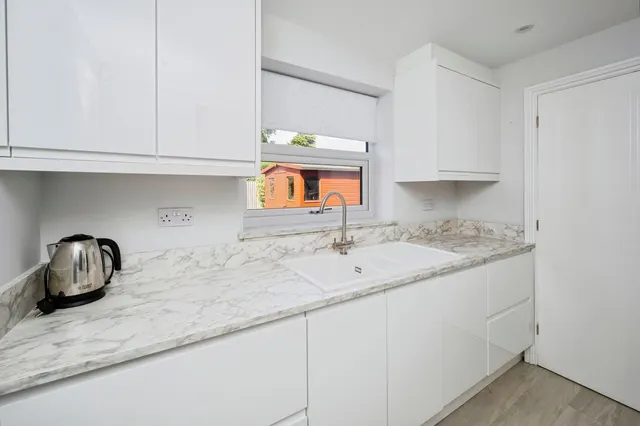 Franderground Drive, Kirkby-in-Ashfield, NG17, photo 3