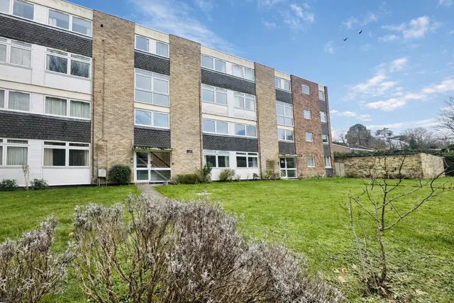 Woodlands, Fleet, Hampshire, GU51 4NT, photo 1