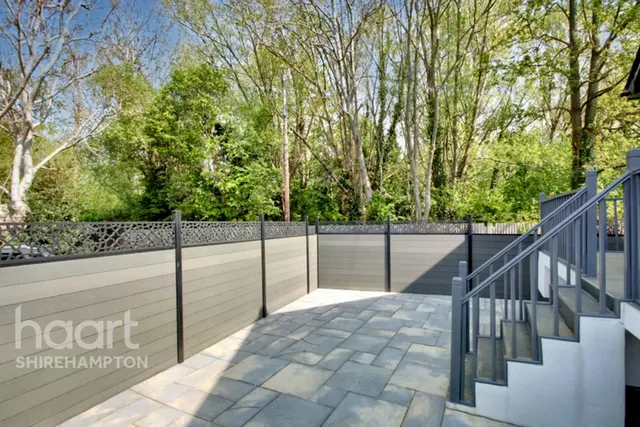 Felix Lane, Shepperton, TW17, photo 2