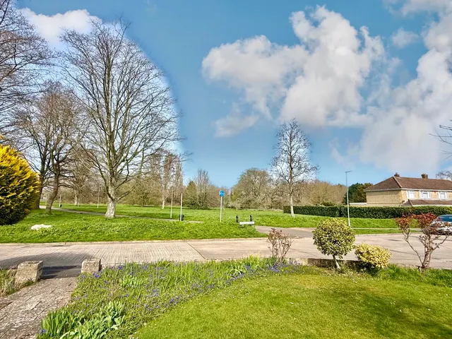 Photo 2 — Highclere Avenue, Swindon, Wiltshire, SN3 1HG