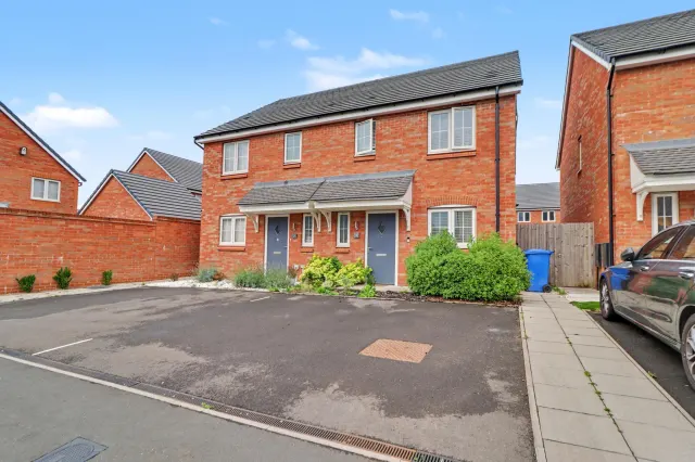 Ackton Close, Stoke-on-Trent, photo 1