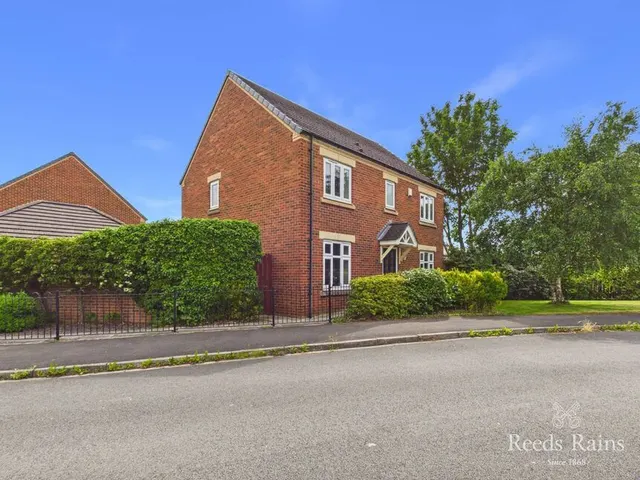 Raines Court, Middlesbrough, North Yorkshire, TS4, photo 1