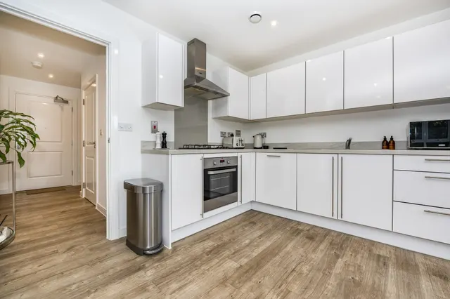 Bazley Close, Swanscombe, DA10, photo 3