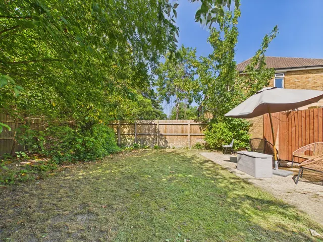 Feltham, Middlesex, photo 3