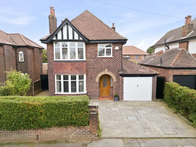 Marlfield Road, Grappenhall, Warrington, Warrington, WA4 2JT, photo 1
