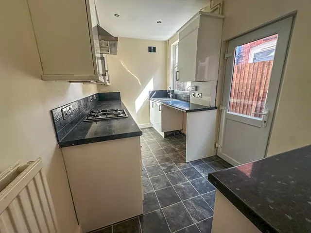 Photo 3 — Wilberforce Road, West End, Leicester, LE3 0DH