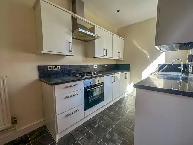 Photo 2 — Wilberforce Road, West End, Leicester, LE3 0DH