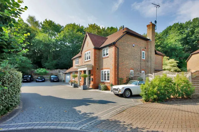 Nutfields, Ightham, Sevenoaks, Kent, TN15 9EA, photo 1