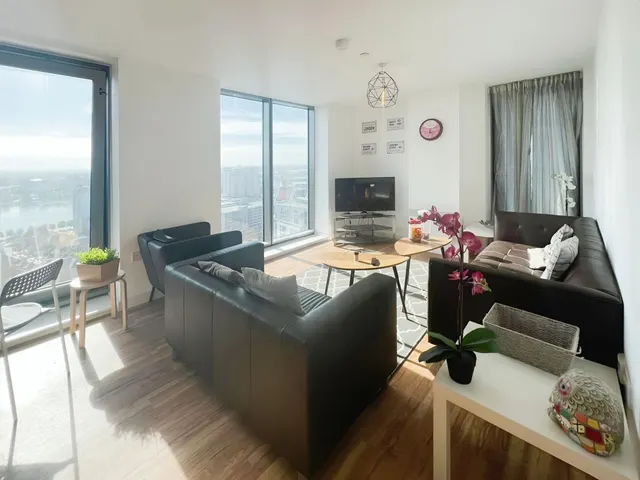 9 Michigan Avenue, Salford, Lancashire, M50 2HD, photo 1