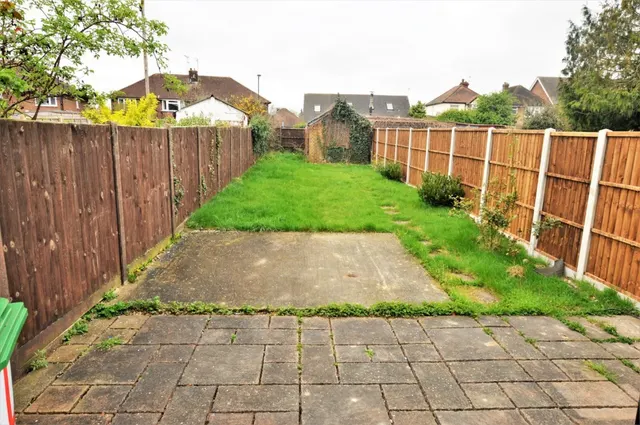 Photo 3 — Lewins Way , Slough