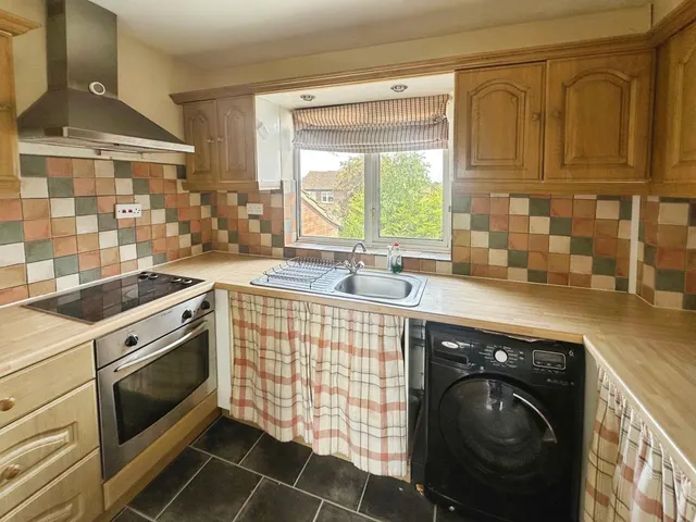 Hook Farm Road, Bridgnorth, WV16, photo 2