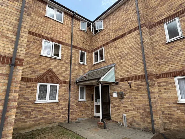 Grantchester Court, Highwoods, CO4, photo 1