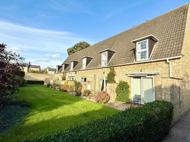 Boston Spa ~ Hall Mews, LS23, photo 3