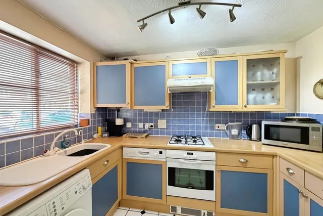 Photo 3 — Beaufort Road, Ash Vale, Surrey, GU12 5SA