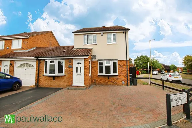 Benedictine Gate Cheshunt, Waltham Cross, EN8, photo 1