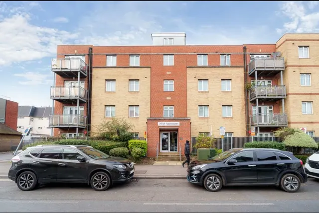 Wexham Road, Slough, SL1, photo 1