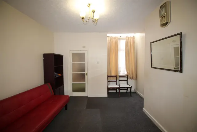 Photo 3 — Lytton Avenue, Manchester, M8 0SQ