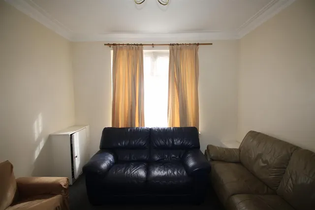 Photo 2 — Lytton Avenue, Manchester, M8 0SQ