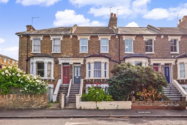 St. Giles Road, London, SE5, photo 1