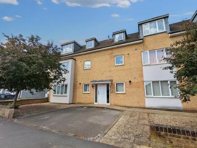 Ridgemount Gardens, Whitchurch, BS14, photo 1